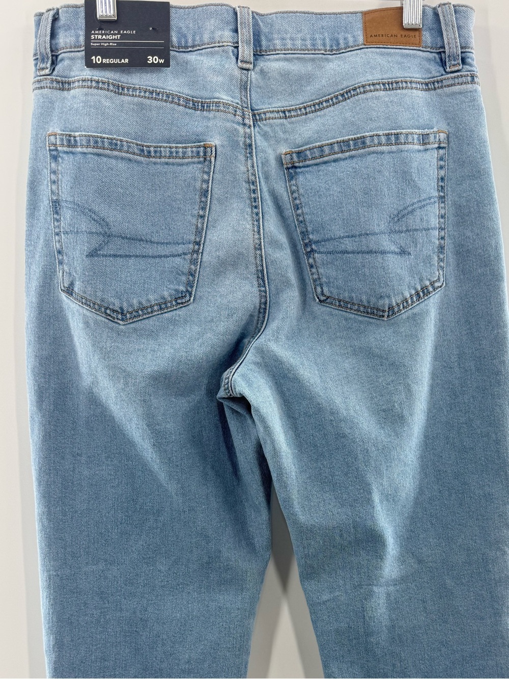 NWT American Eagle Super High Rise Straight Leg Jeans Stretch Light Wash 10 / 30 - Picture 7 of 13